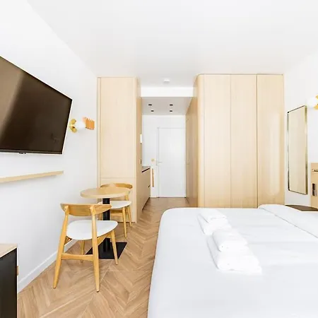 154 Luxueuse-etienne Marcel-chatelet-paris 3 Apartment