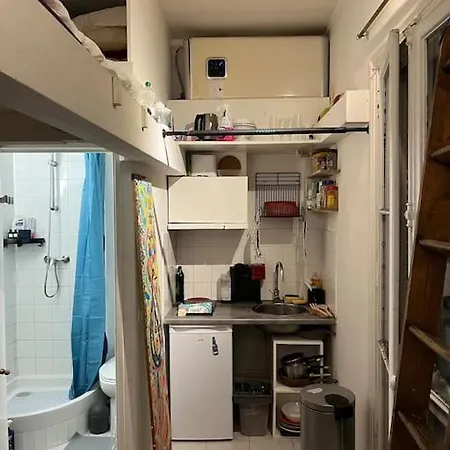 Studio Charmant Sur Cours Apartment