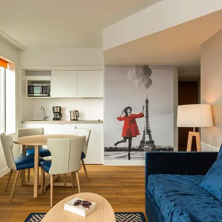 Aparthôtel Adagio Tour Eiffel 4*