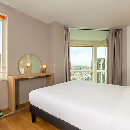 Aparthôtel Adagio Tour Eiffel 4*