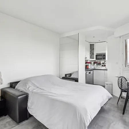 In With View, 15min Direct To Center Apartment