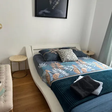 Apartment Guest Nearby Champs Elysees *