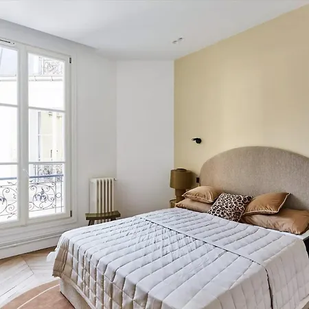 Luxueux Familial 5 Bd, Parc Monceau Appartement