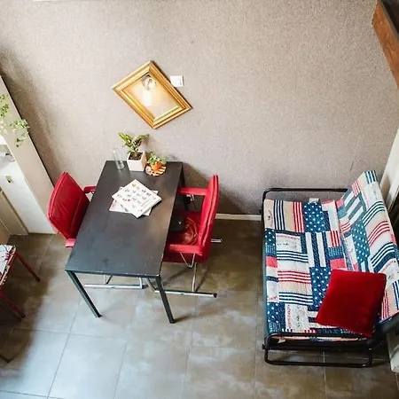 Quartier Belleville 20m2 Avec Mezzanine Paris