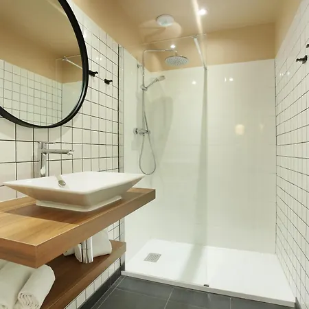Yays Paris By Numa 4*