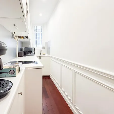 Penbed-2br- Lovely Parisian Near Bastille