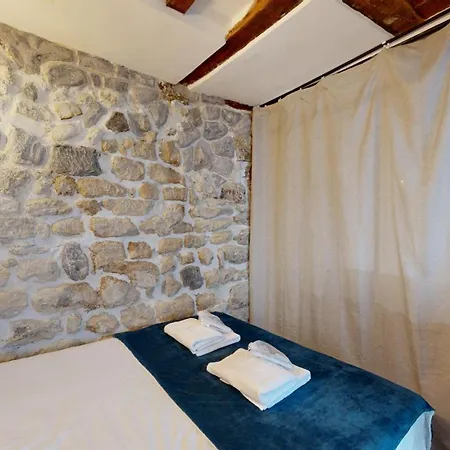 Apartment Bluestay 182 - Charmant A Paris
