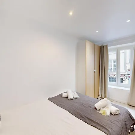 Apartment Bluestay 112 - Elegant A Paris