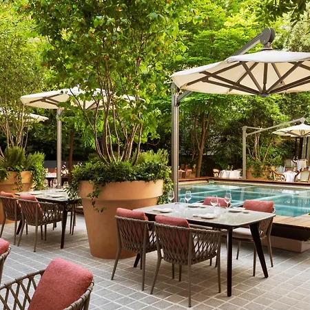 Le Royal Monceau Raffles Hotel
