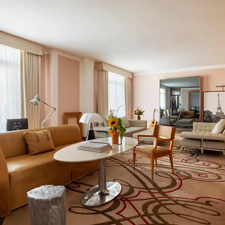 מלון Le Royal Monceau Raffles פריז