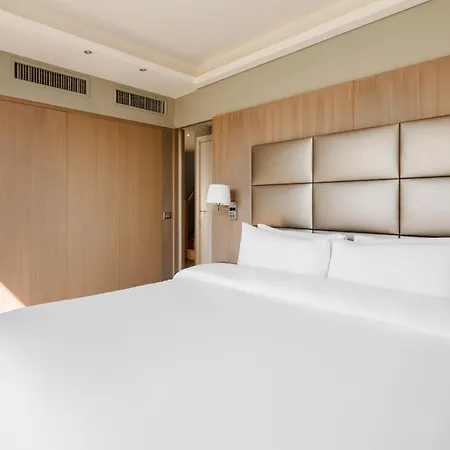 Hotel Sonder L'edmond Parc Monceau 4*