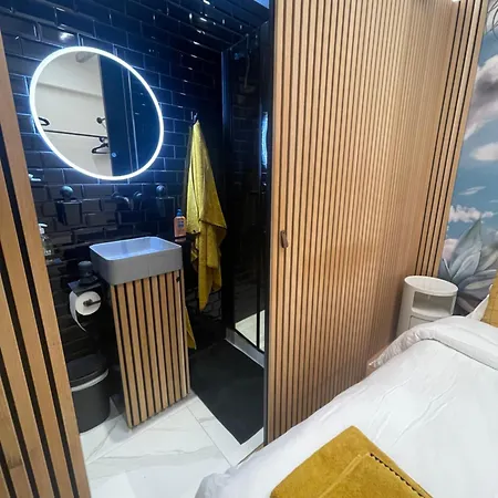 Le Loft Bleu La Madeleine - Un Mini Loft Design Et Tres Appartement *
