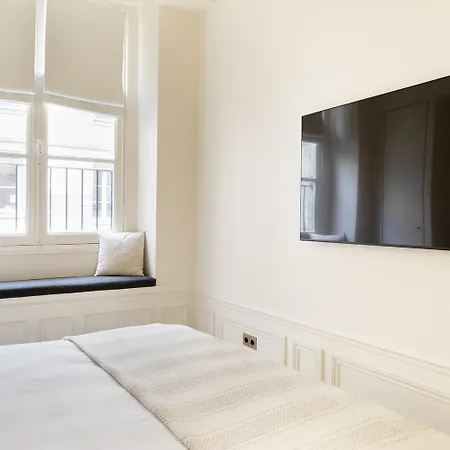 Pick A Flat's Apartements With Services In Louvre - Rue Des Halles Apartment