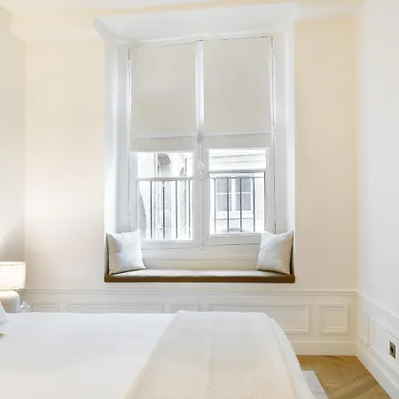 Apartment Pick A Flat's Apartements With Services In Louvre - Rue Des Halles *
