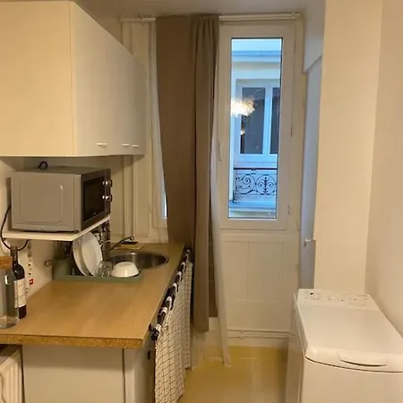 Studio 13m2completement Apartment Paris