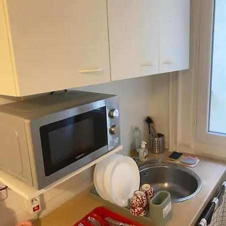 Studio 13m2completement * Paris