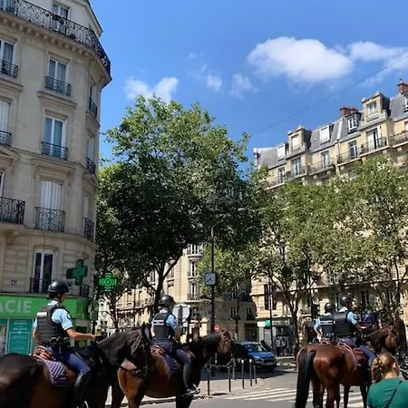 Studio 13m2completement * Paris