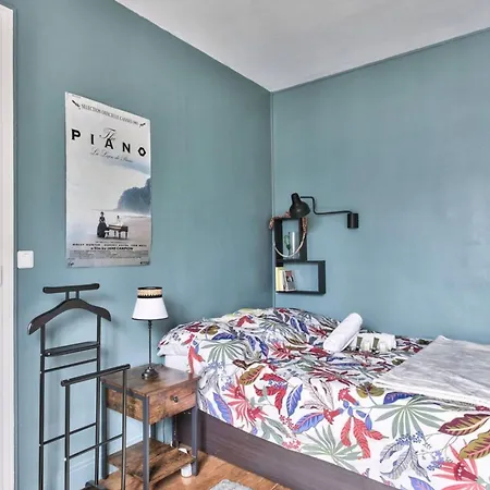 Apartment Quiet Bright Paris