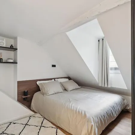 아파트 Duplex Quartier Du Louvre 75002 파리