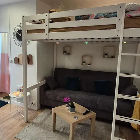 Apartment Joli Parisien