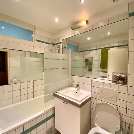 Canal St Martin Apartment Paris