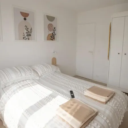 Stylish 2-bedroom With Terrace & Parking Near Bercy Arena Appartamento