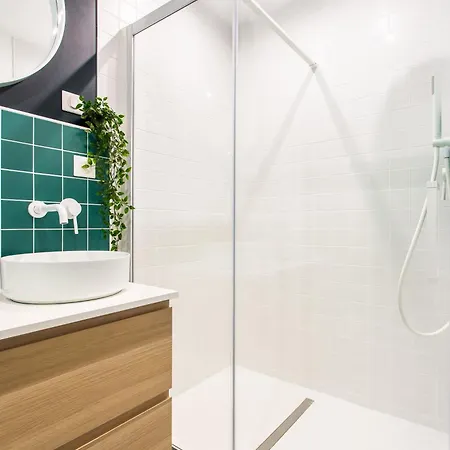 Stunning - 2br-6p - Center Appartamento *