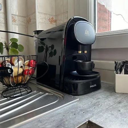 Apartment Standing *