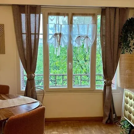 Apartment Standing Paris