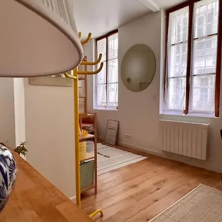 A Montmartre Apartment
