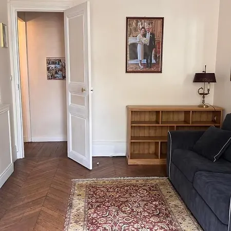 Appartement Grand Proche Champs Elysees