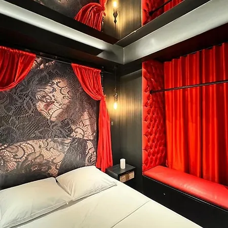 Nuit Insolite Au Love Be You Avec 1h De Jacuzzi Plus 1h De Love Et Nuit Au Be You * باريس