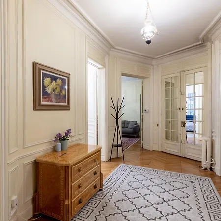Avenue Niel - Spacieux Apartment *