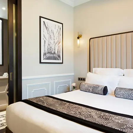 Hotel La Clef Tour Eiffel By The Crest Collection