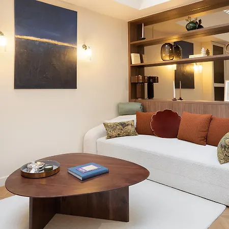 Oniri - Serviced Eiffel Tower - Rue D'augereau Apartment *