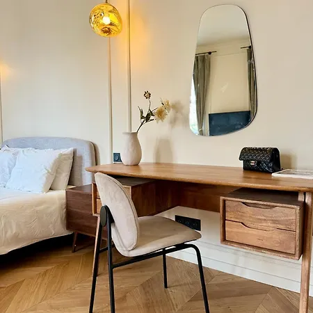 Luxurious Loft Near Opera Apartment *