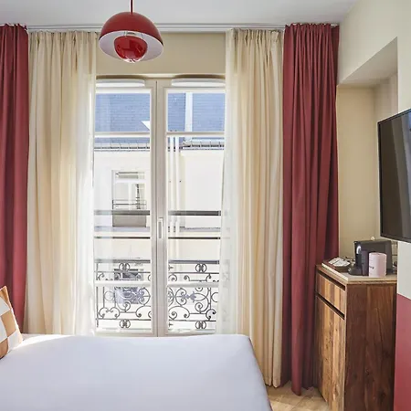 Appart hôtel Numa Champs-elysees 4*
