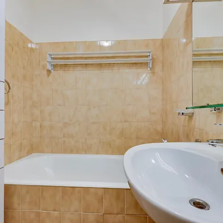 Cosy 1 Bedroom 15 * Parijs