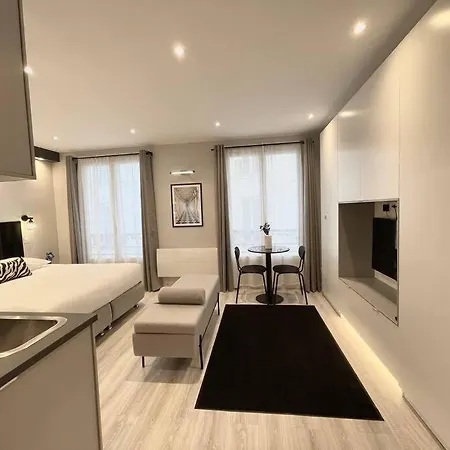 Charming Marais, Republique, Bastille Apartment *