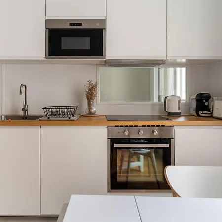 Airy And Stylish 1bd Flat Ile Saint-louis * Parigi