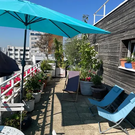 Apartment Trois Pieces Sur Parc De La Terrasse Et Vues Paris