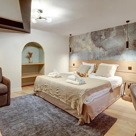 Bluestay 242 - Superb In * Paris