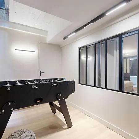 Bluestay 242 - Superb In * Paris
