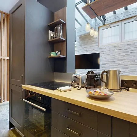Bluestay 242 - Superb In Apartment *
