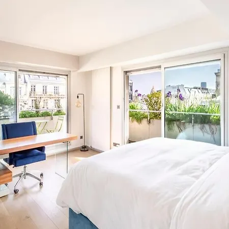 Duplex Familial Tour Eiffel Apartment *