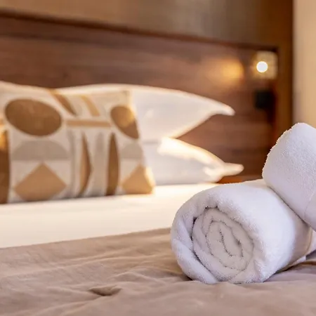 Le Monsieur By Sweett Hotel