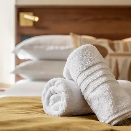 Le Monsieur By Sweett Hotel 4*