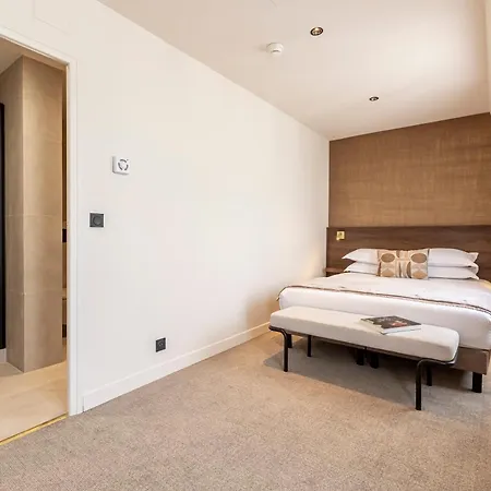 Le Monsieur By Sweett Hotel 4*