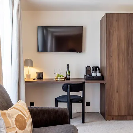 Le Monsieur By Sweett Hotel 4*