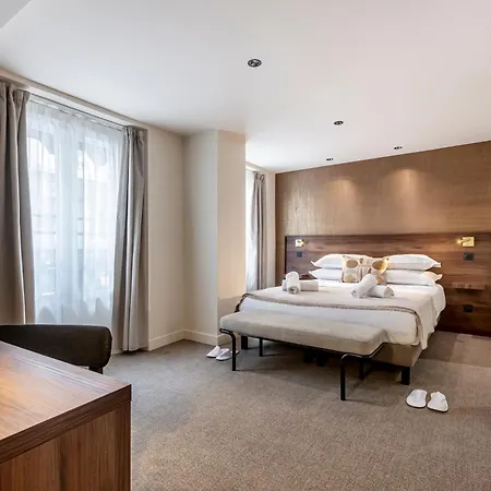 Le Monsieur By Sweett Hotel 4*